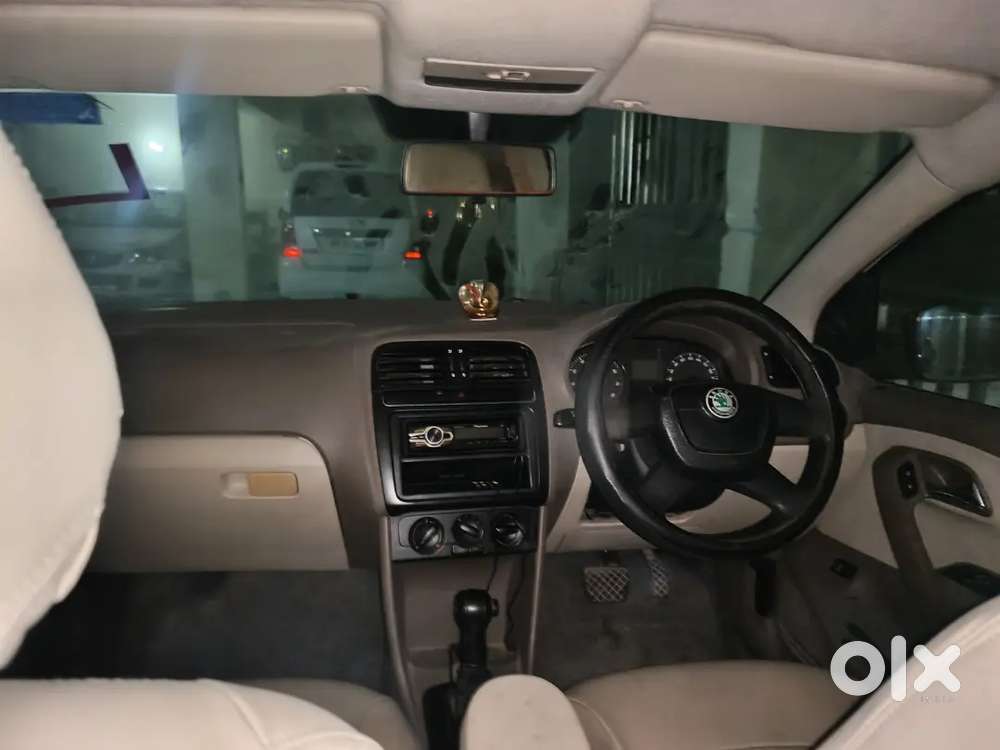 Skoda Rapid 2012 Petrol 90000 Km Driven