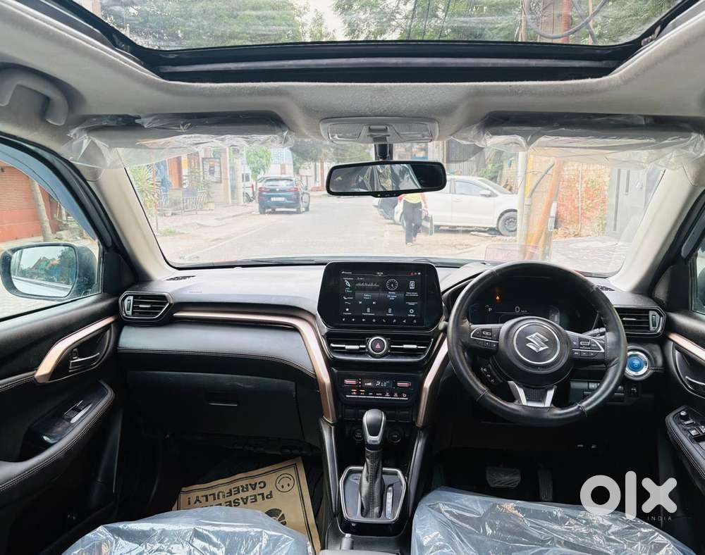 Maruti Suzuki Grand Vitara 1.5 Zeta Plus Intelligent Hybrid Ecvt, 20..