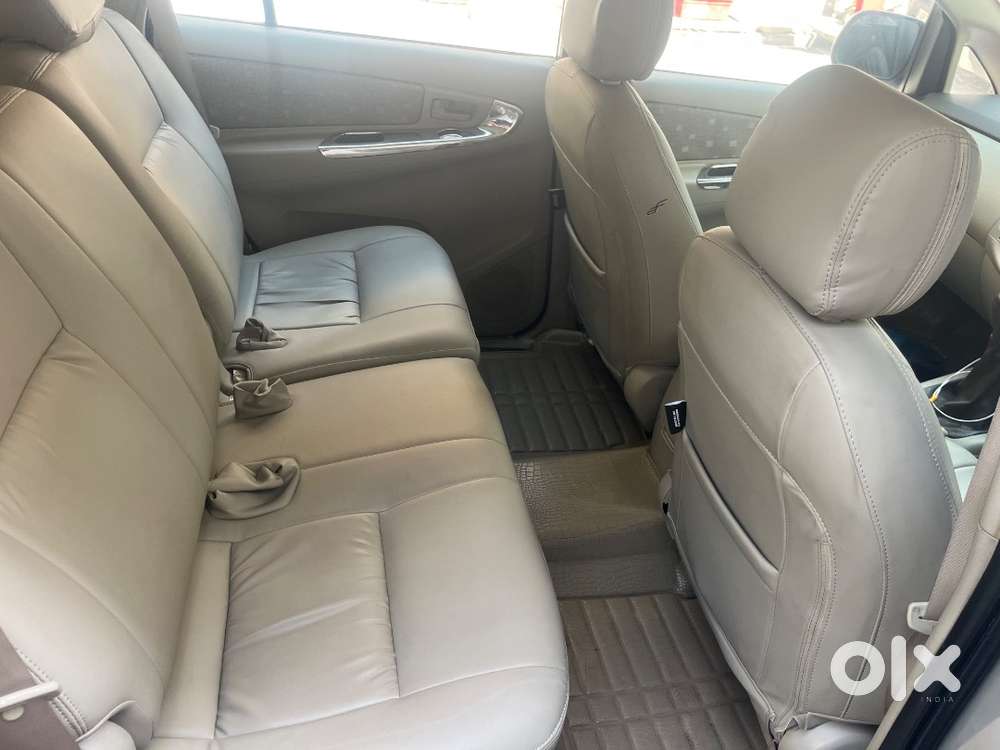 Toyota Innova 2014 Diesel Well Maintained
