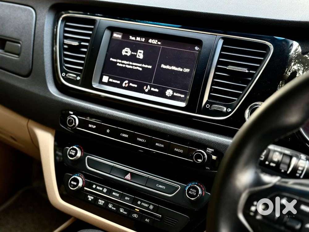 Kia Carnival Prestige, 2021, Diesel