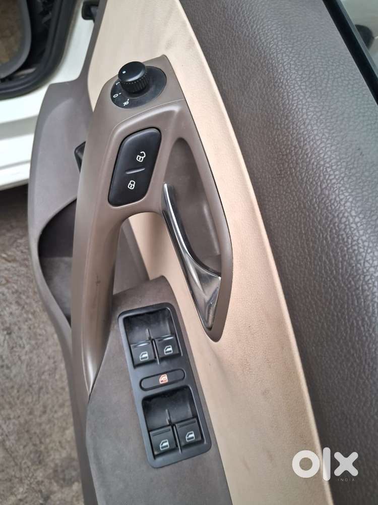 Volkswagen Vento Ipl Ii Petrol Highline, 2011, Petrol