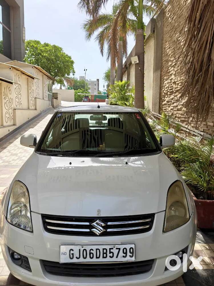 Maruti Suzuki Dzire 2009 Cng & Petrol 111000 Km Driven