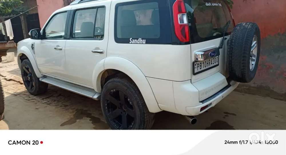 Ford Endeavour 2015