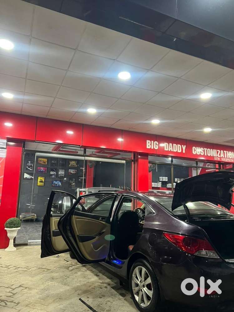 Hyundai Fluidic Verna 2011 Diesel 100200 Km Driven