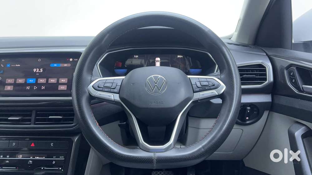 Volkswagen Taigun Topline 1.0 Tsi At (electric Seats), 2022, Petrol