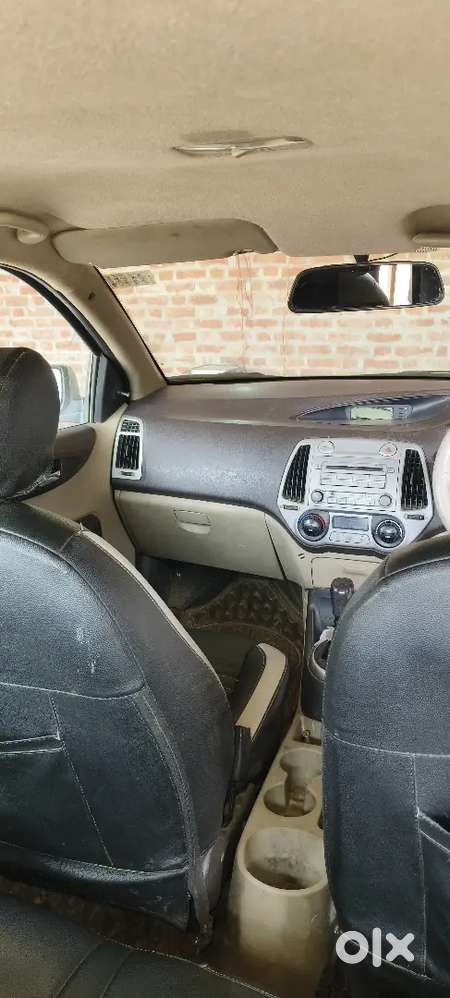 Hyundai I20 2012 Diesel 100000 Km Driven