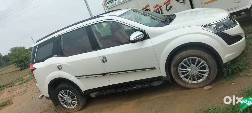 Mahindra Xuv500  2016 Diesel 98000 Km Driven