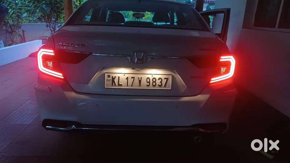 2021 Honda Amaze Vx Cvt (automatic)  1st Owner  Low 24k Km