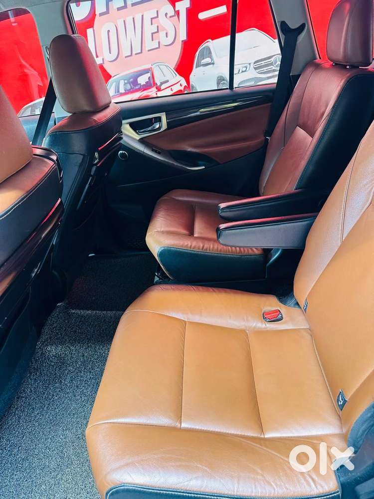 Toyota Innova Crysta, 2016