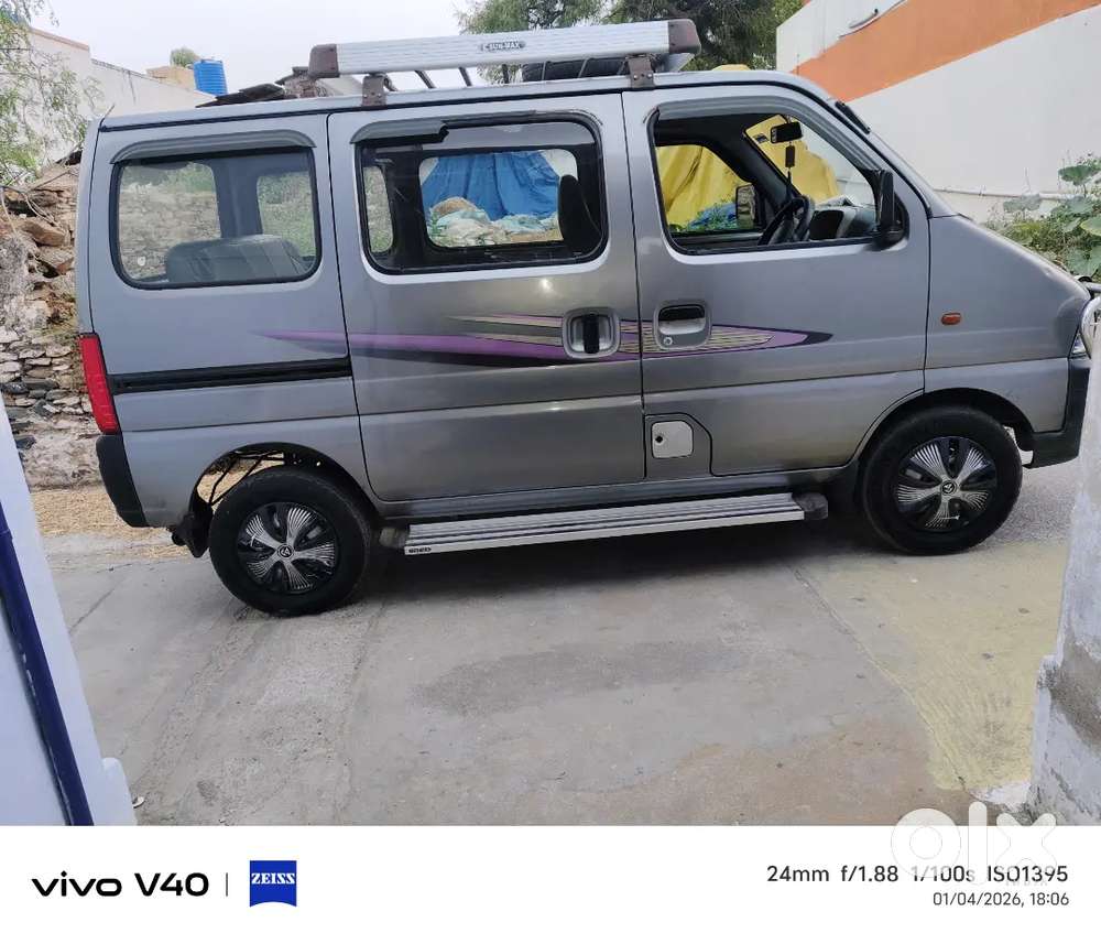 Maruti Suzuki Eeco 2014 Lpg 130000 Km Driven Show Room Service