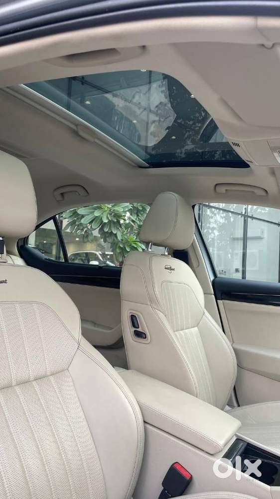 Skoda Superb 2.0 L&k Tsi At, 2020, Petrol