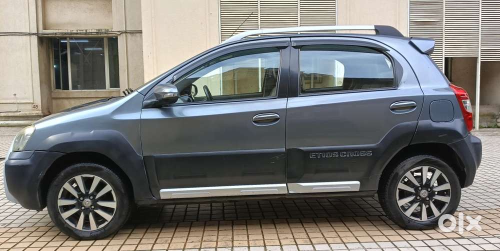 Toyota Etios Cross 1.2l G, 2014, Petrol
