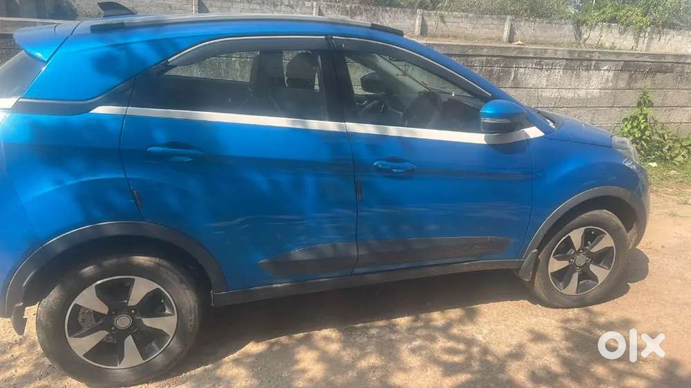 Tata Nexon 2019 Petrol 129000 Km Driven