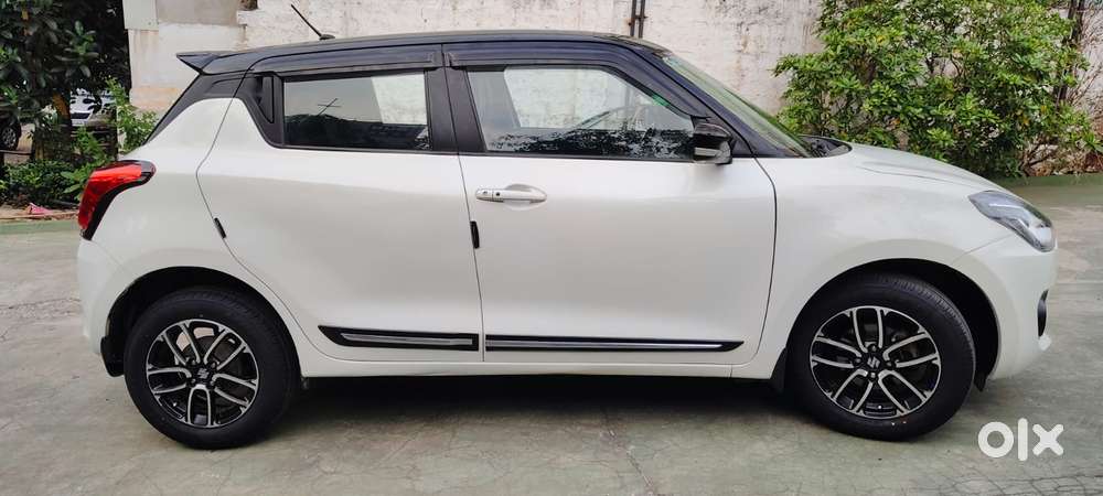 Maruti Suzuki Swift 1.3 Zxi, 2023, Petrol