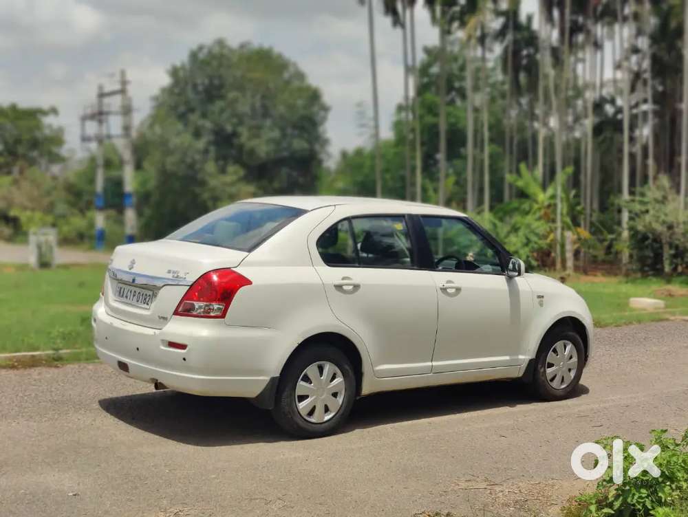 Maruti Suzuki Dzire 2011 Diesel 72000 Km Driven