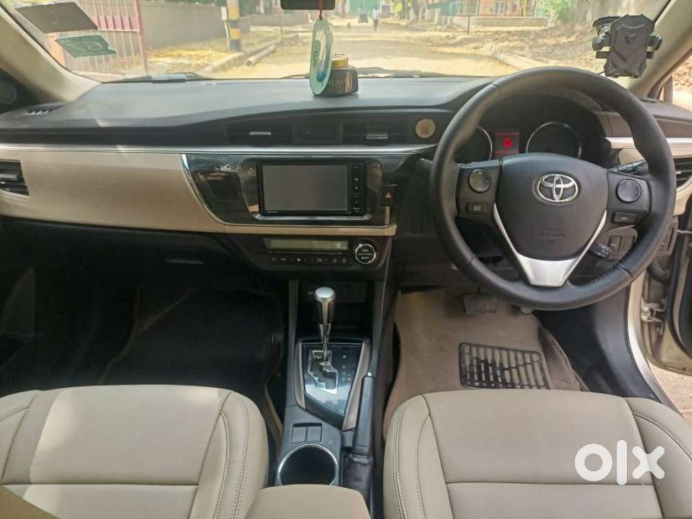 Toyota Corolla Altis Vl, 2015, Petrol