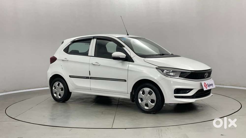 Tata Tiago 1.2 Revotron Xt Option, 2022, Petrol
