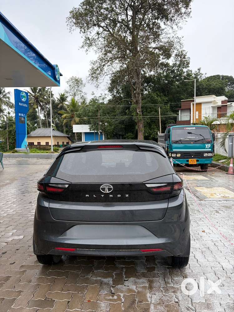 Tata Altroz Petrol 2020