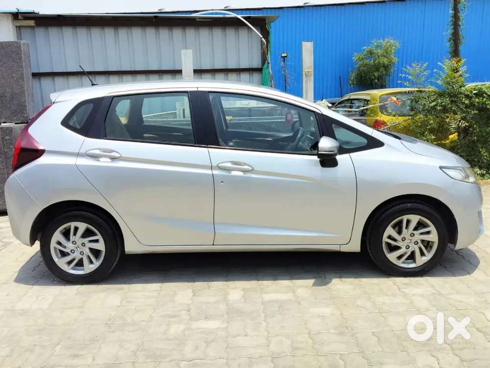 2015 Honda Jazz At Manual Petrol 75600 Km