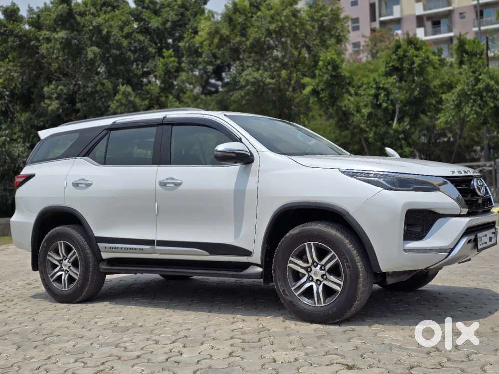 Toyota Fortuner 4x2 At 2.7 Petrol, 2024, Petrol