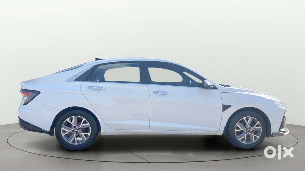 Hyundai Verna 1.5 Mpi Mt Sx (o), 2023, Petrol