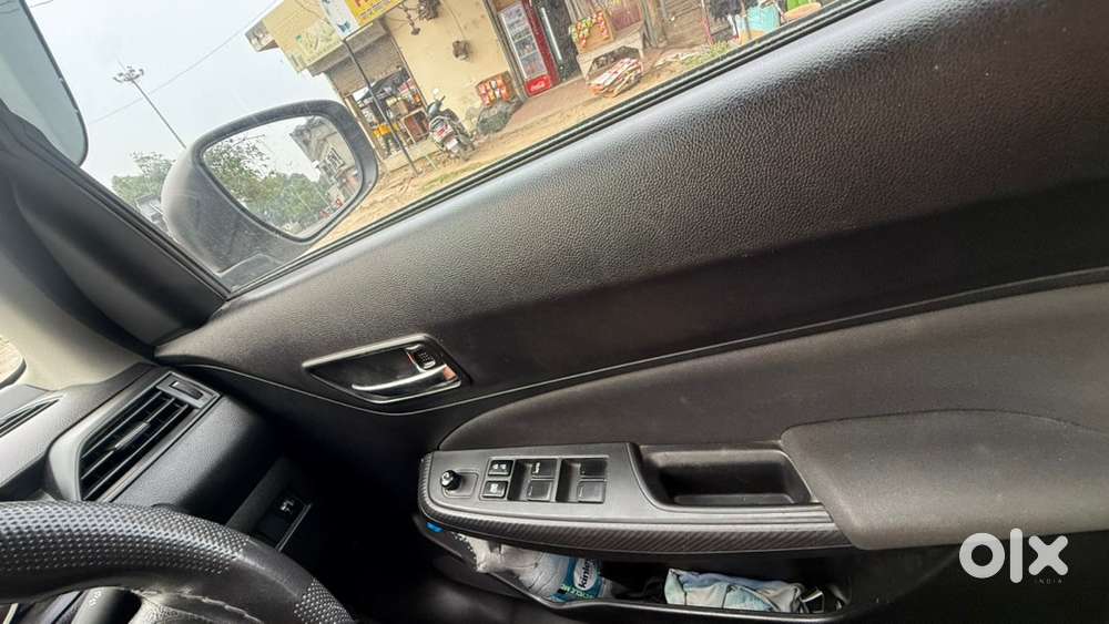 2022 Maruti Suzuki Swift Vxi Petrol Manual 2022