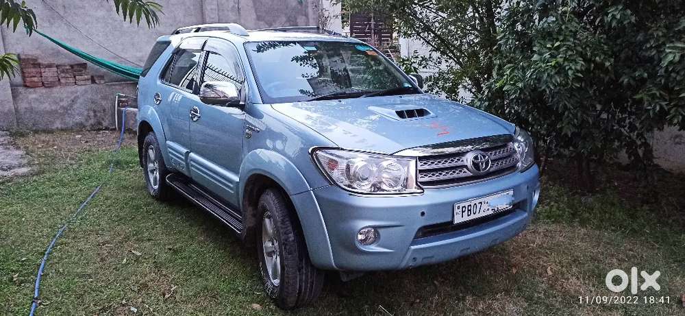 Toyota Fortuner 2012 Diesel 90000 Km Driven