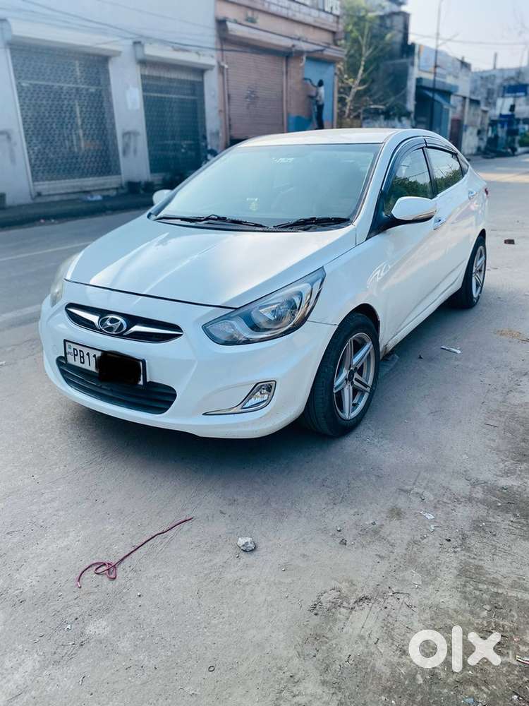 Hyundai Fluidic Verna 2011