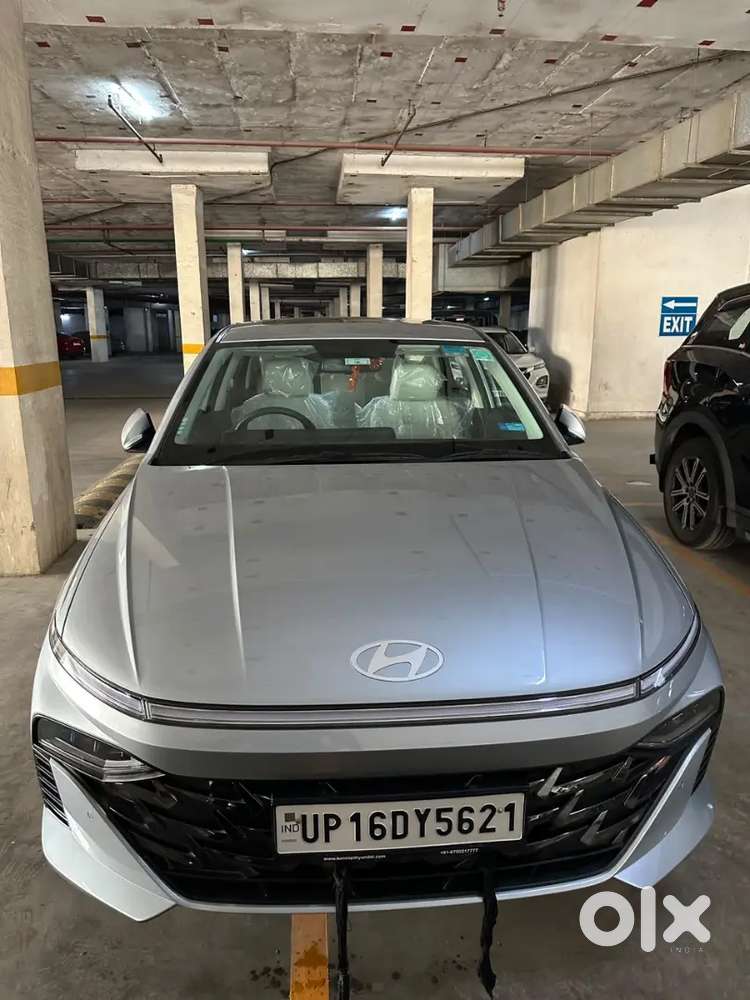 Hyundai Verna Facelift (sx Petrol)