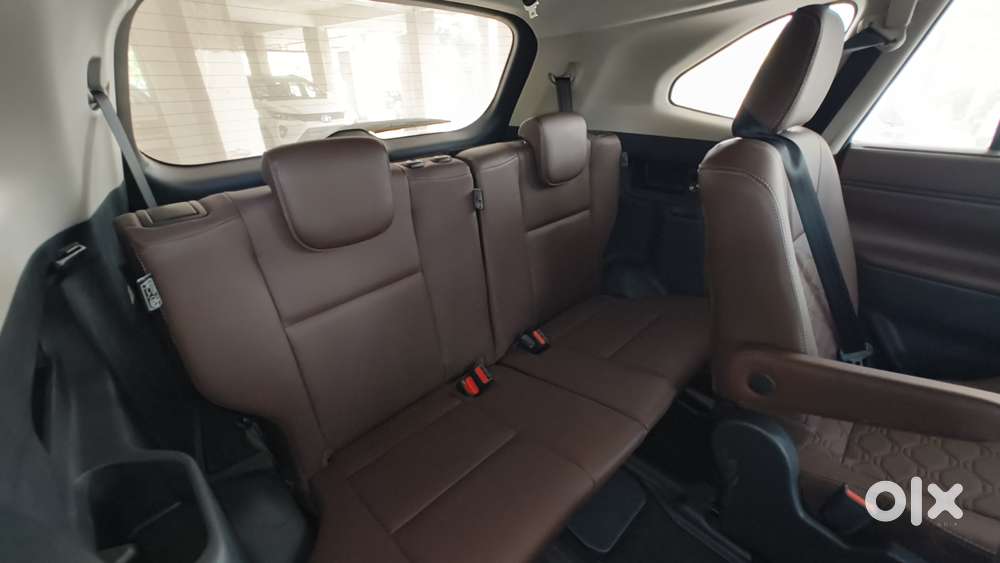 Toyota Innova Hycross 2.0 Zx (o) Hybrid 7 Str, 2026, Petrol