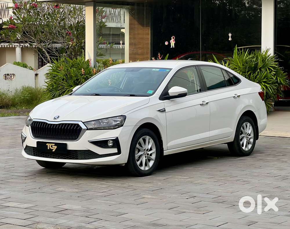 Skoda Slavia Ambition 1.5l Tsi Mt, 2022, Petrol