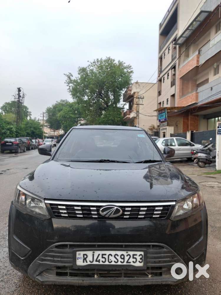 Mahindra Xuv300 W8 Option Dual Tone Diesel, 2022, Diesel