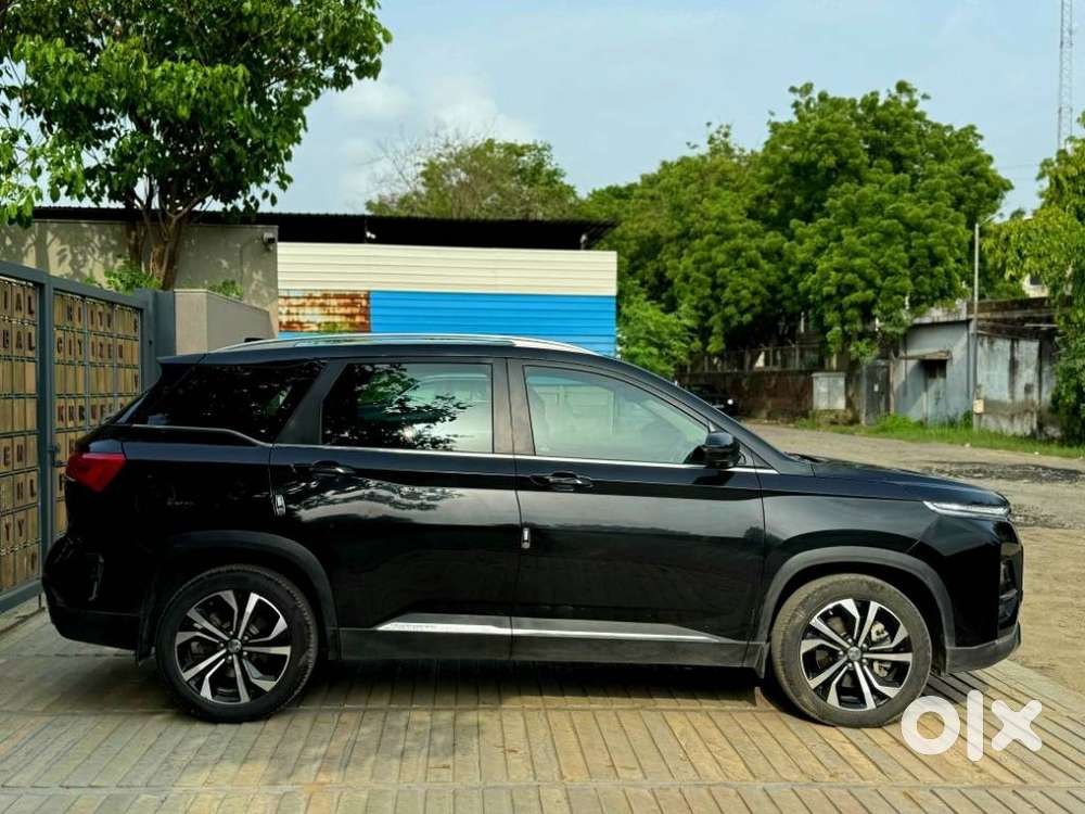 Mg Hector Plus Savvy Pro 1.5 Turbo Petrol Cvt 6 Str Dual Tone, 2023,..
