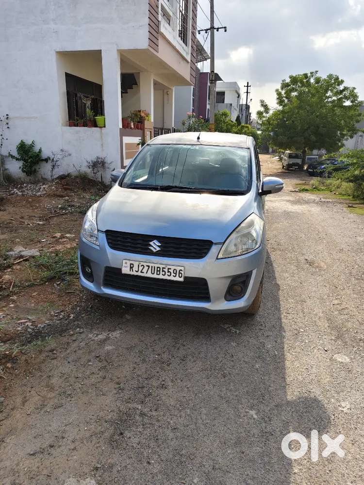 Maruti Suzuki Ertiga 2013 Diesel 180000 Km Driven