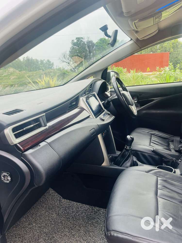 Toyota Innova Crysta [2020-ongoing] 2.4 Vx 8 Str, 2020, Diesel