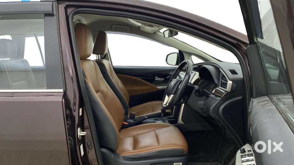 Toyota Innova Crysta 2.8 Zx At, 2016, Diesel