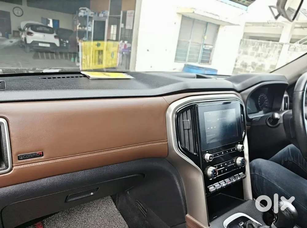 Mahindra Scorpio N 2024 Automatic With Sunroof Petrol 17900 Km Driven