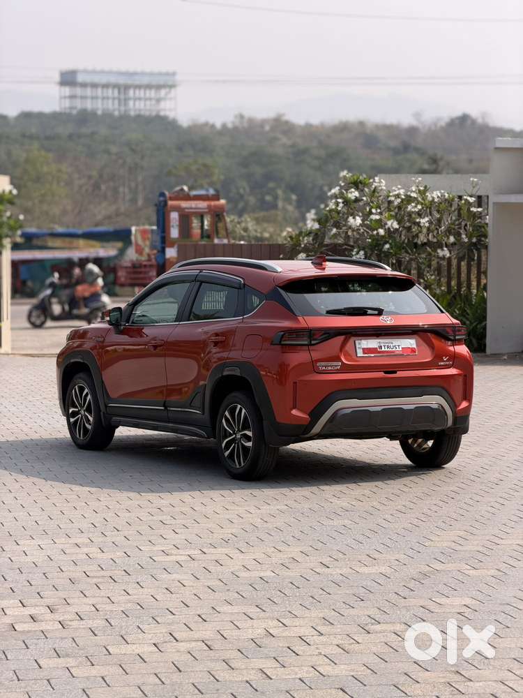 Toyota Urban Cruiser Taisor V 1.0 Petrol Mt, 2024, Petrol