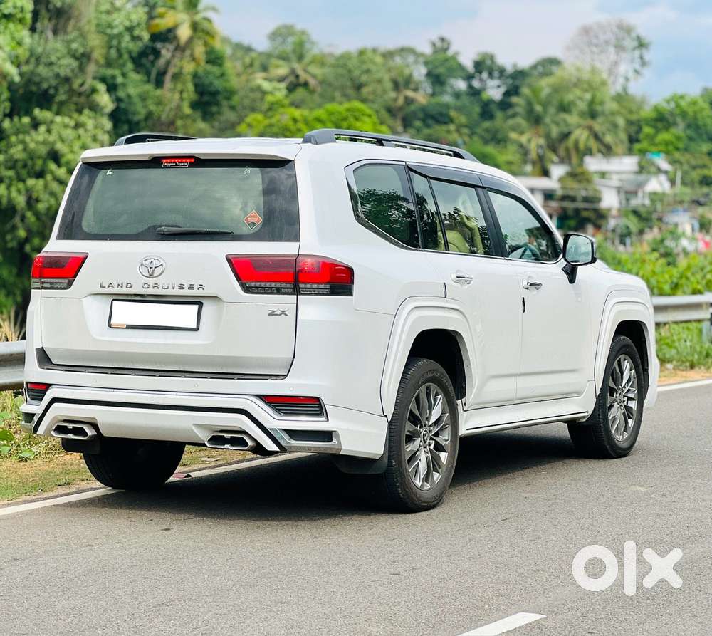 Toyota Land Cruiser 3.3 Zx Diesel, 2023, Diesel