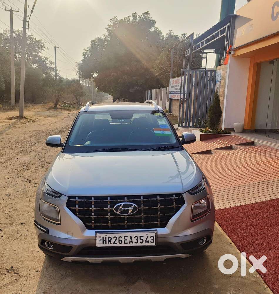 Hyundai Venue S Turbo Dct, 2019, Petrol