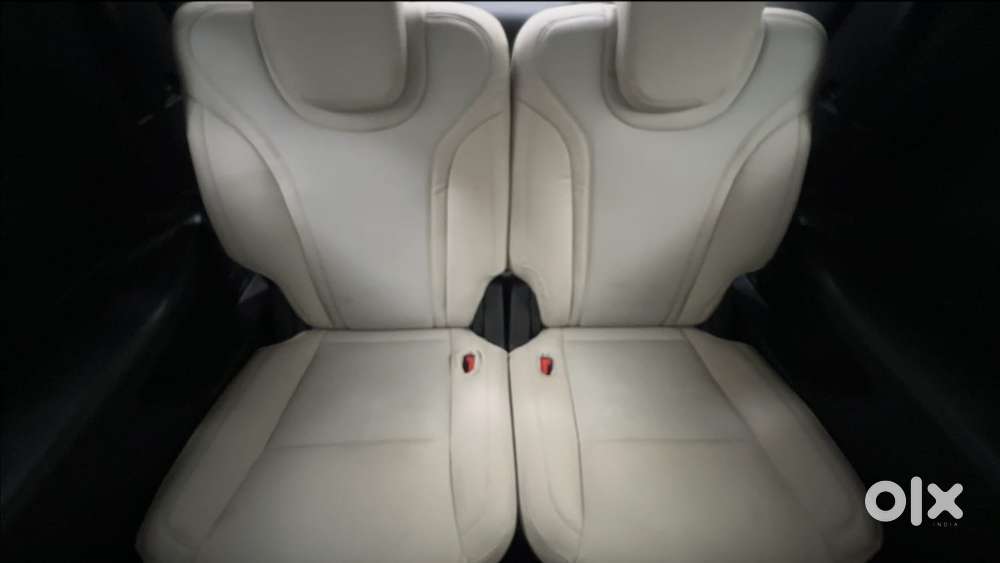 Mahindra Xuv700 2.2 Ax 5 Diesel At 7 Str, 2024, Diesel