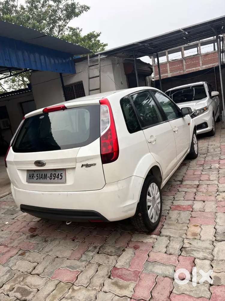 Ford Figo Petrol 2011 Drive