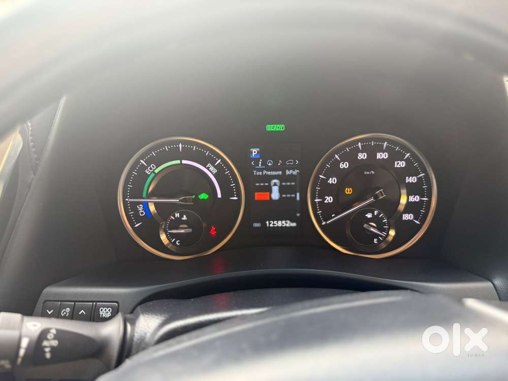 Toyota Vellfire 2.5 Executive Lounge, 2020, Petrol