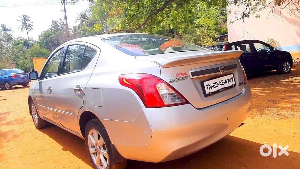 Nissan Sunny Special Edition, 2013