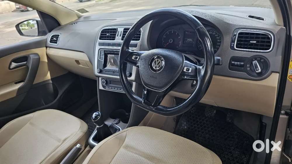 Volkswagen Vento 1.6 Highline, 2016, Petrol