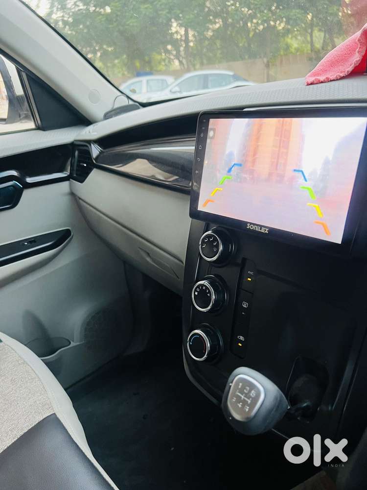 Mahindra Kuv 100 2016-2017 Mfalcon G80 K8 Dual Tone, 2016, Cng & Hyb..