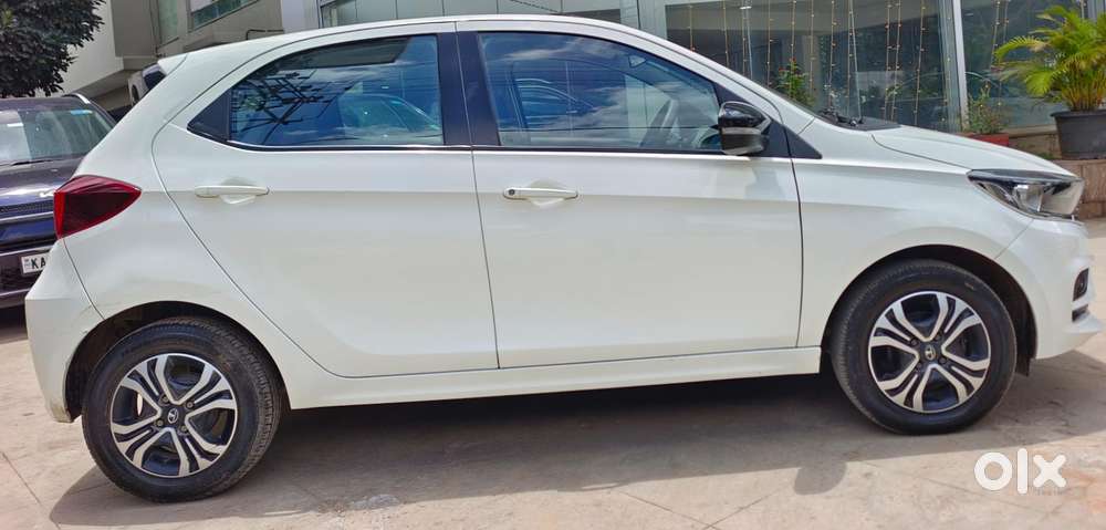 Tata Tiago, 2022, Petrol