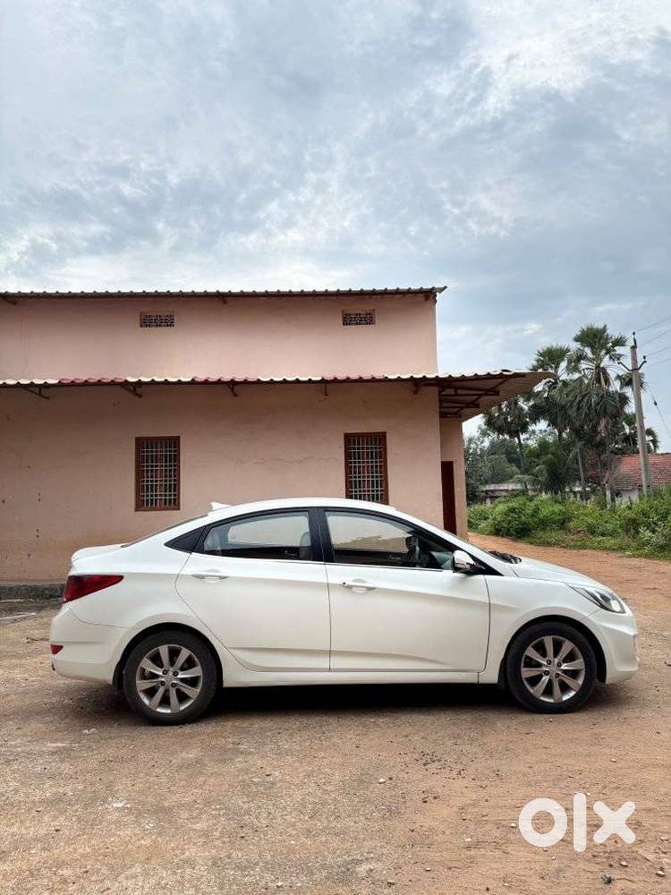 Hyundai Verna Crdi Vgt Sx 1.5, 2013, Diesel