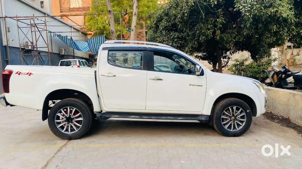 Isuzu V-cross 2020 Camper