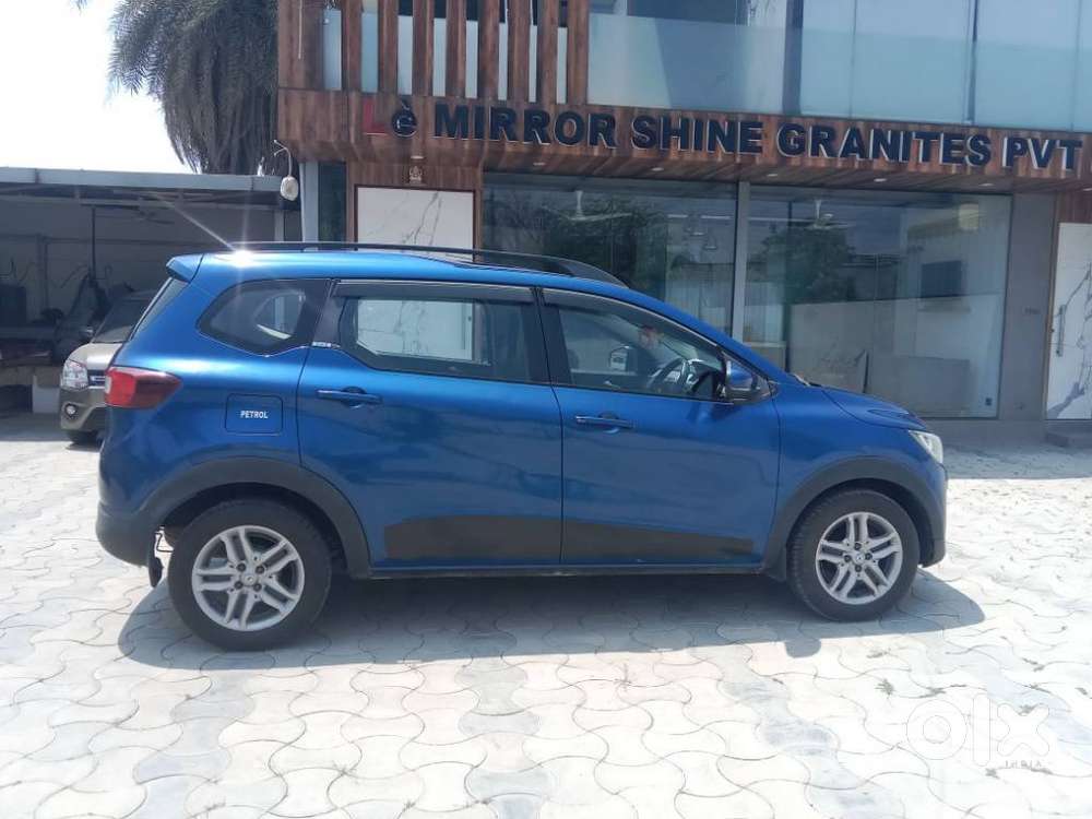 Renault Triber Rxz, 2021, Petrol